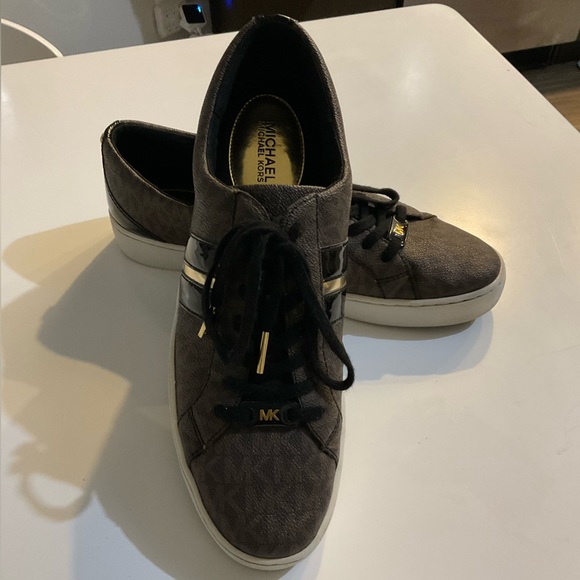 Men’s Michael Kors Sneakers - size 9.5 - Picture 4 of 6